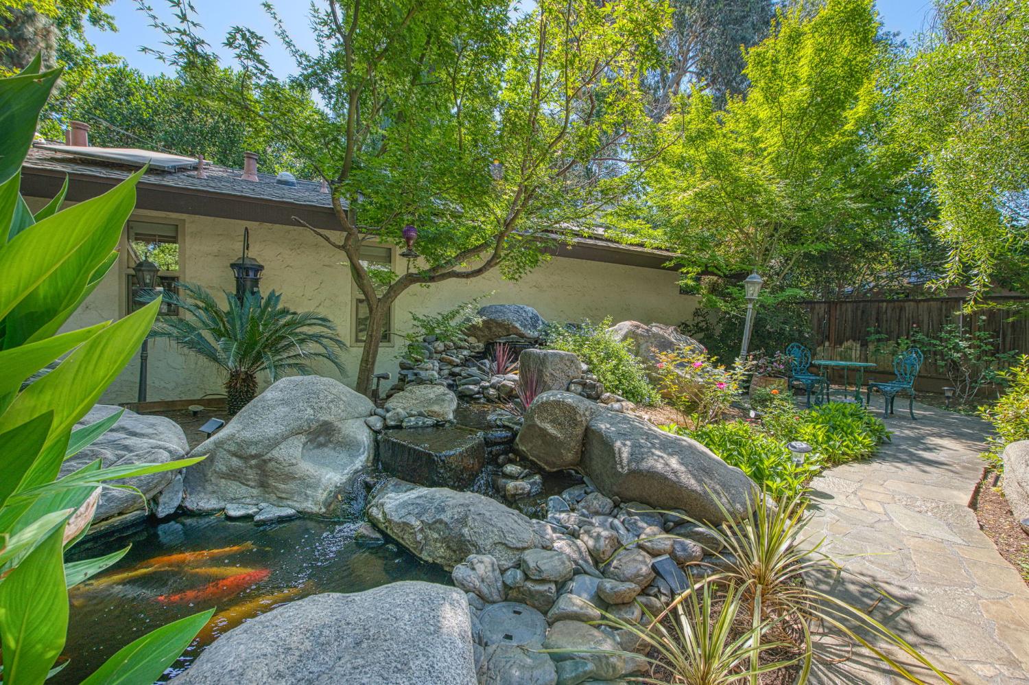 5453 N Brooks Ave, Fresno, CA 93711