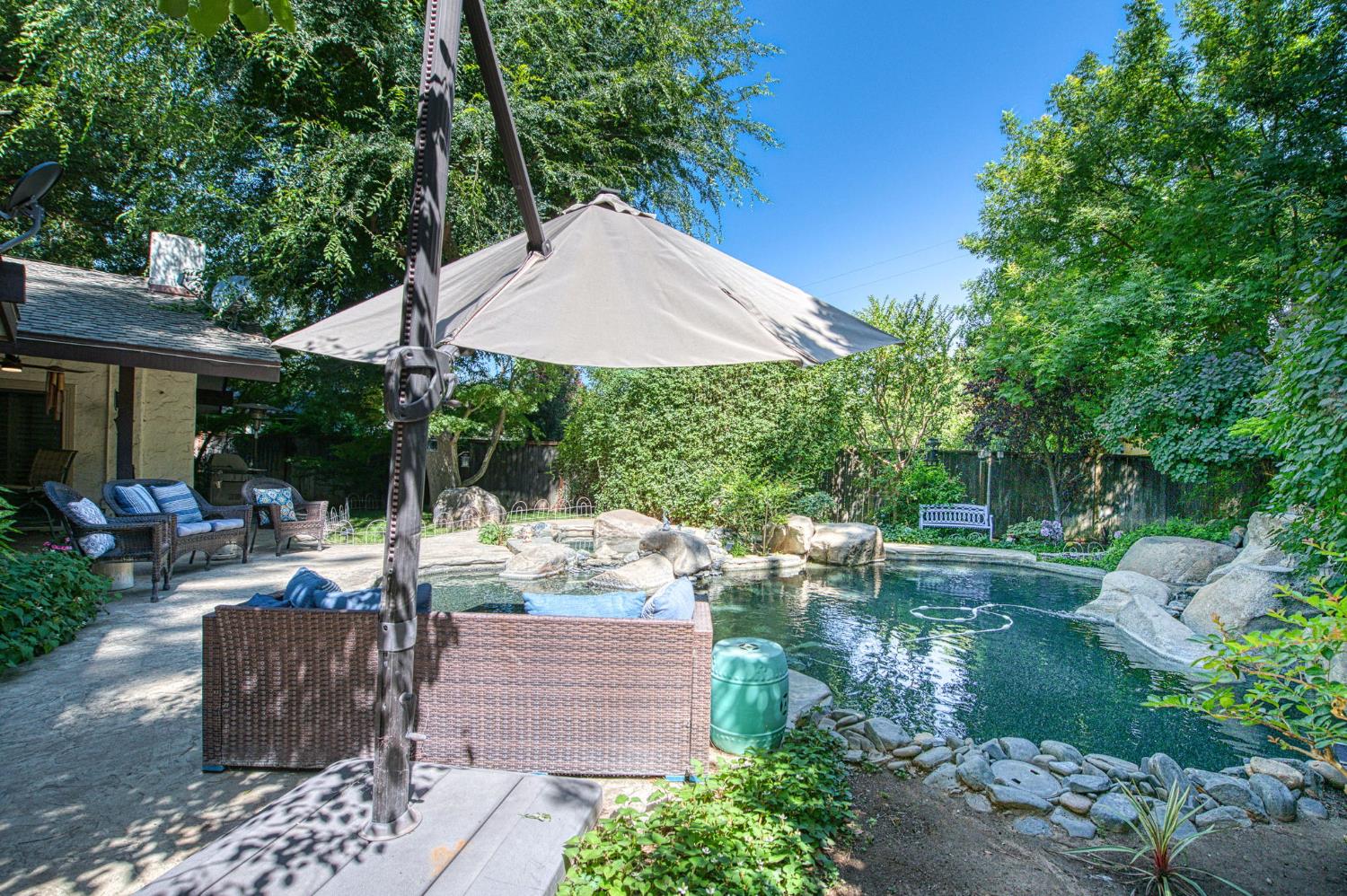 5453 N Brooks Ave, Fresno, CA 93711