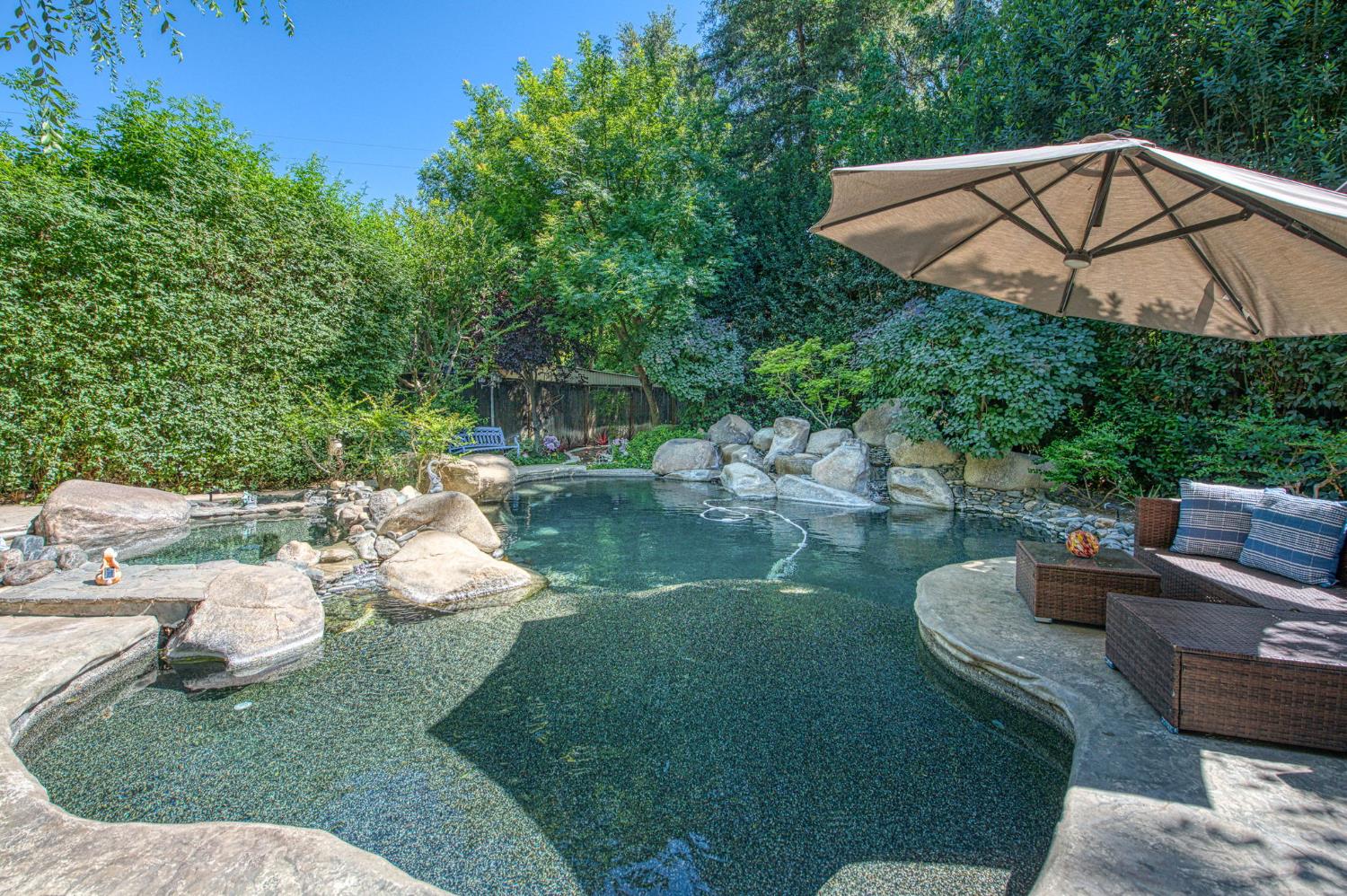 5453 N Brooks Ave, Fresno, CA 93711