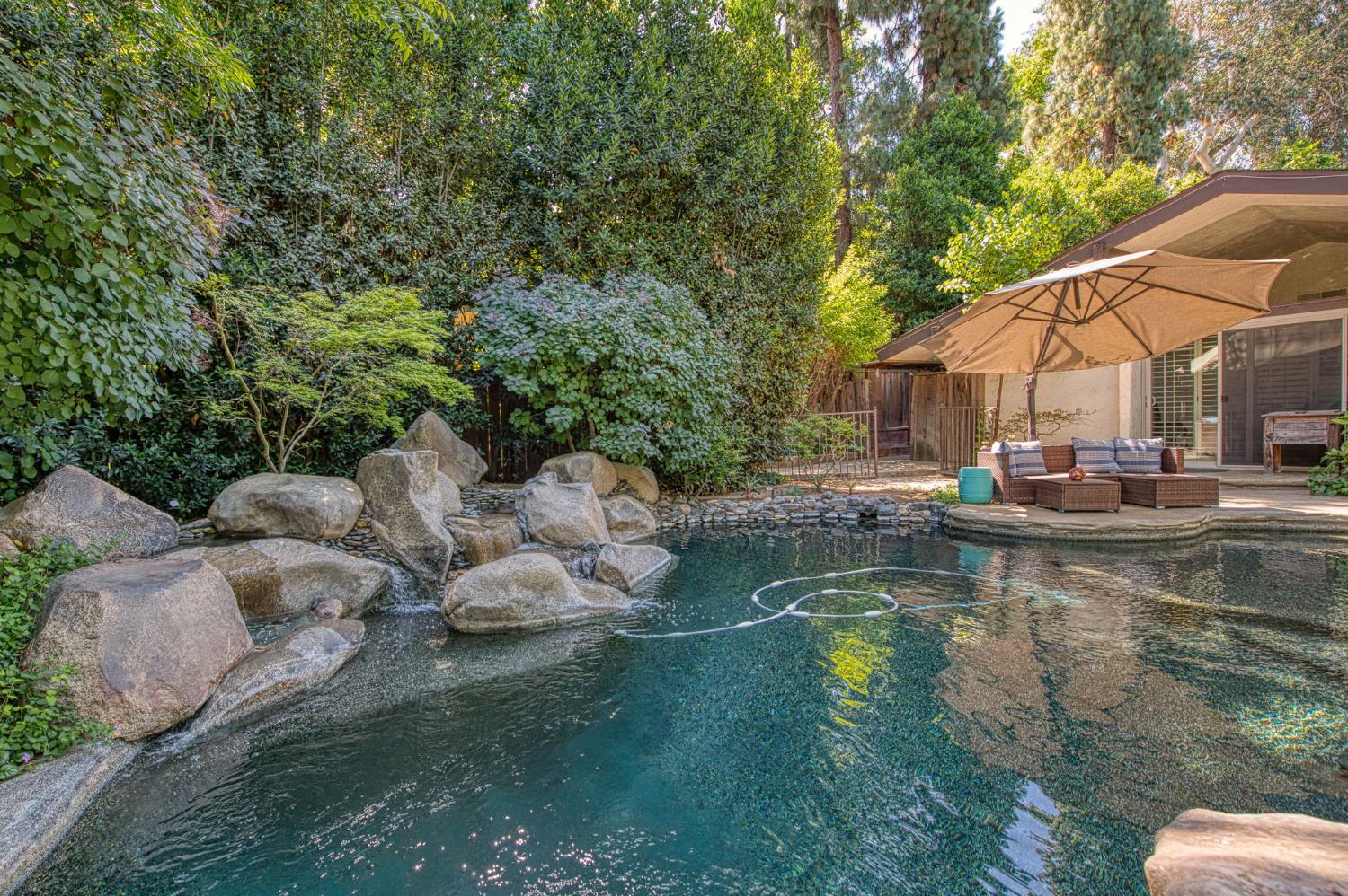 5453 N Brooks Ave, Fresno, CA 93711