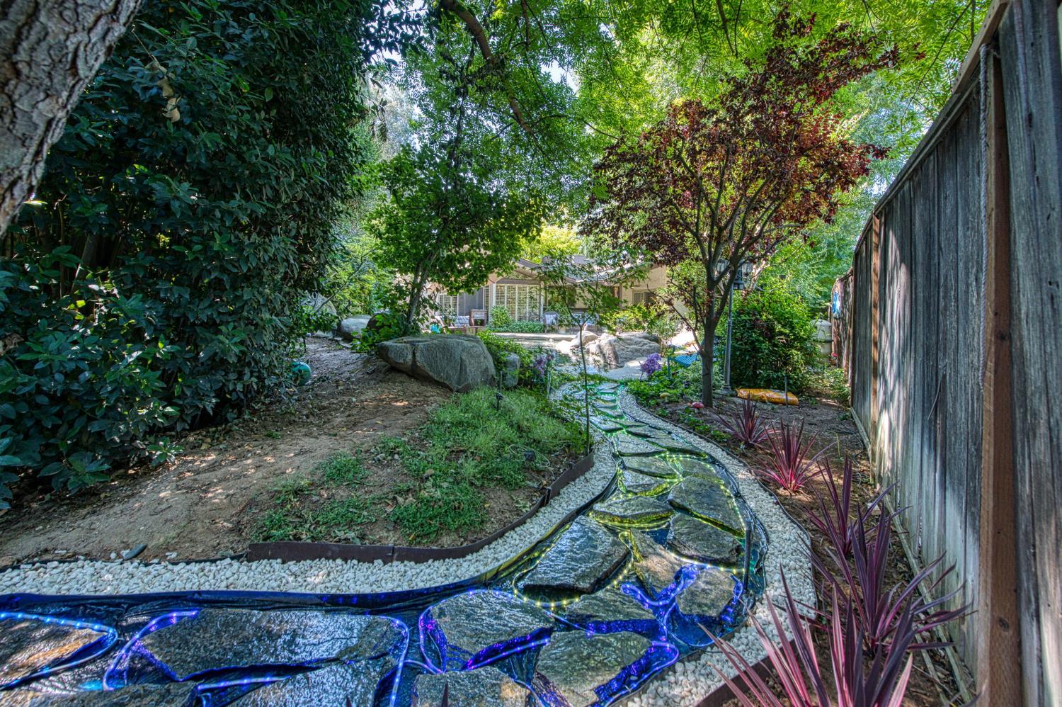 5453 N Brooks Ave, Fresno, CA 93711