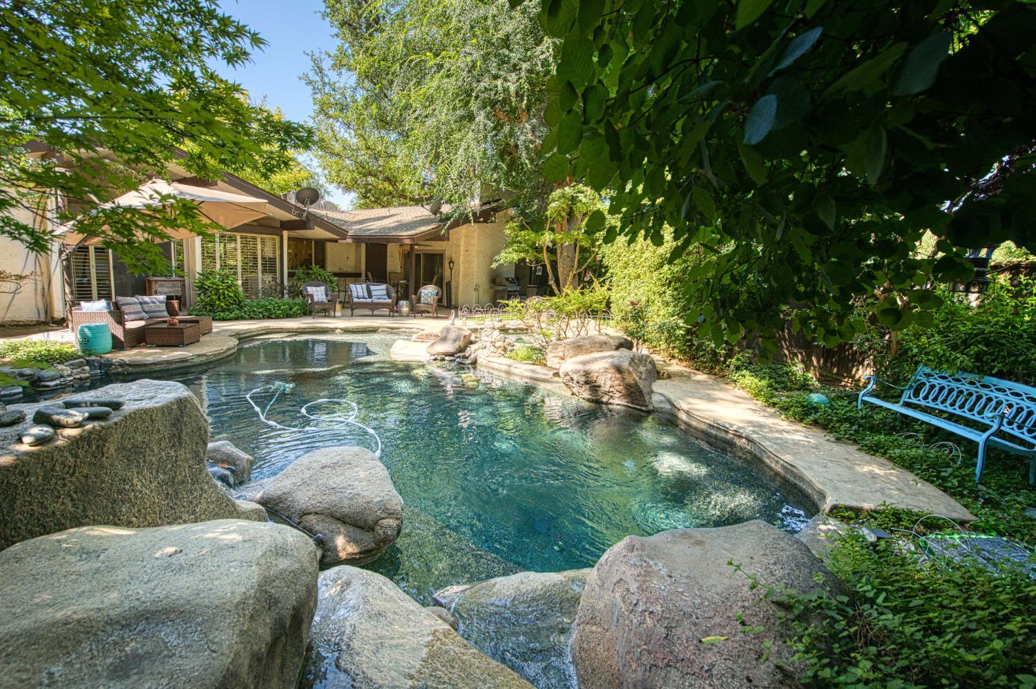 5453 N Brooks Ave, Fresno, CA 93711
