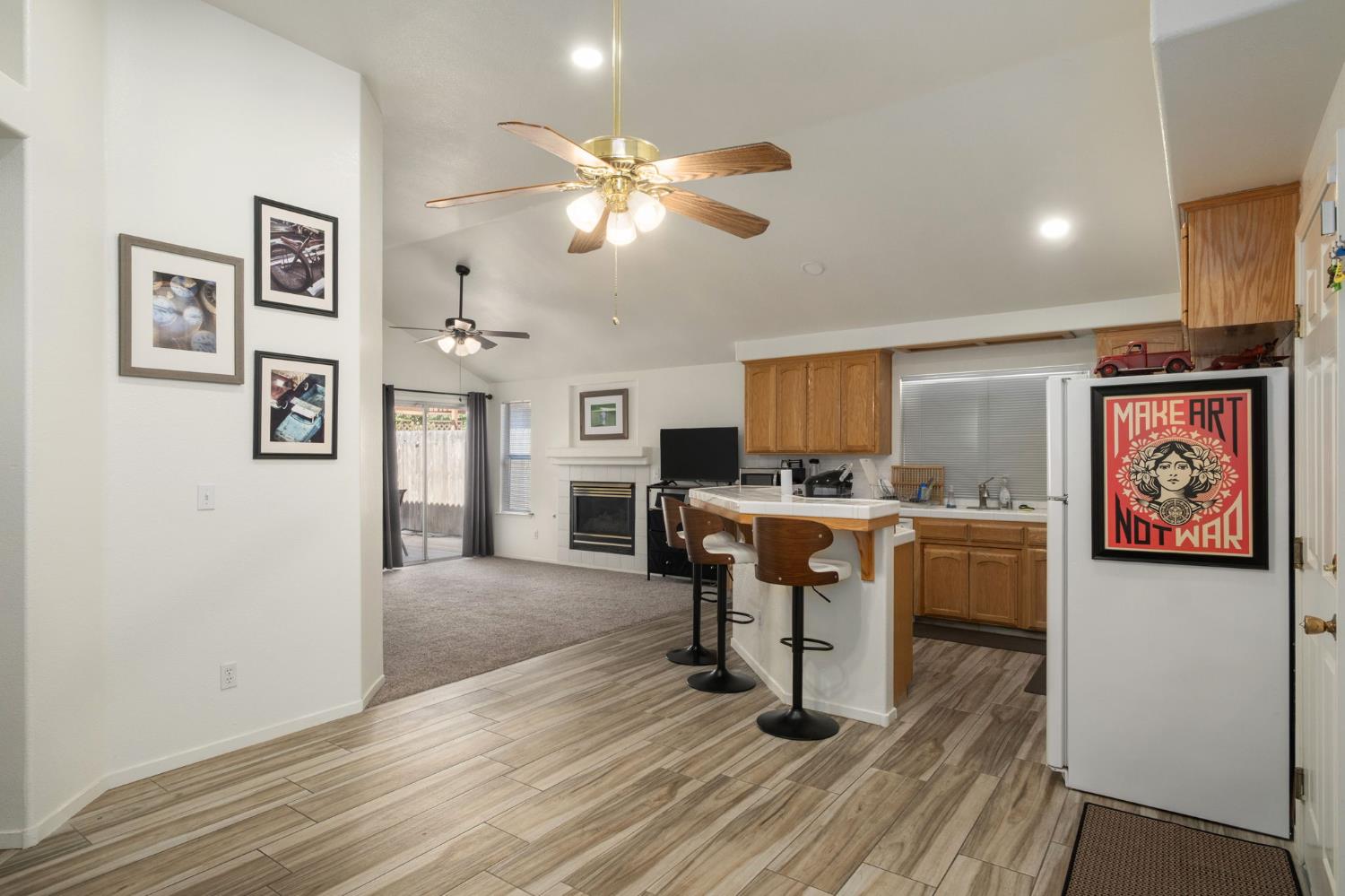 5682 W Sample Ave, Fresno, CA 93722