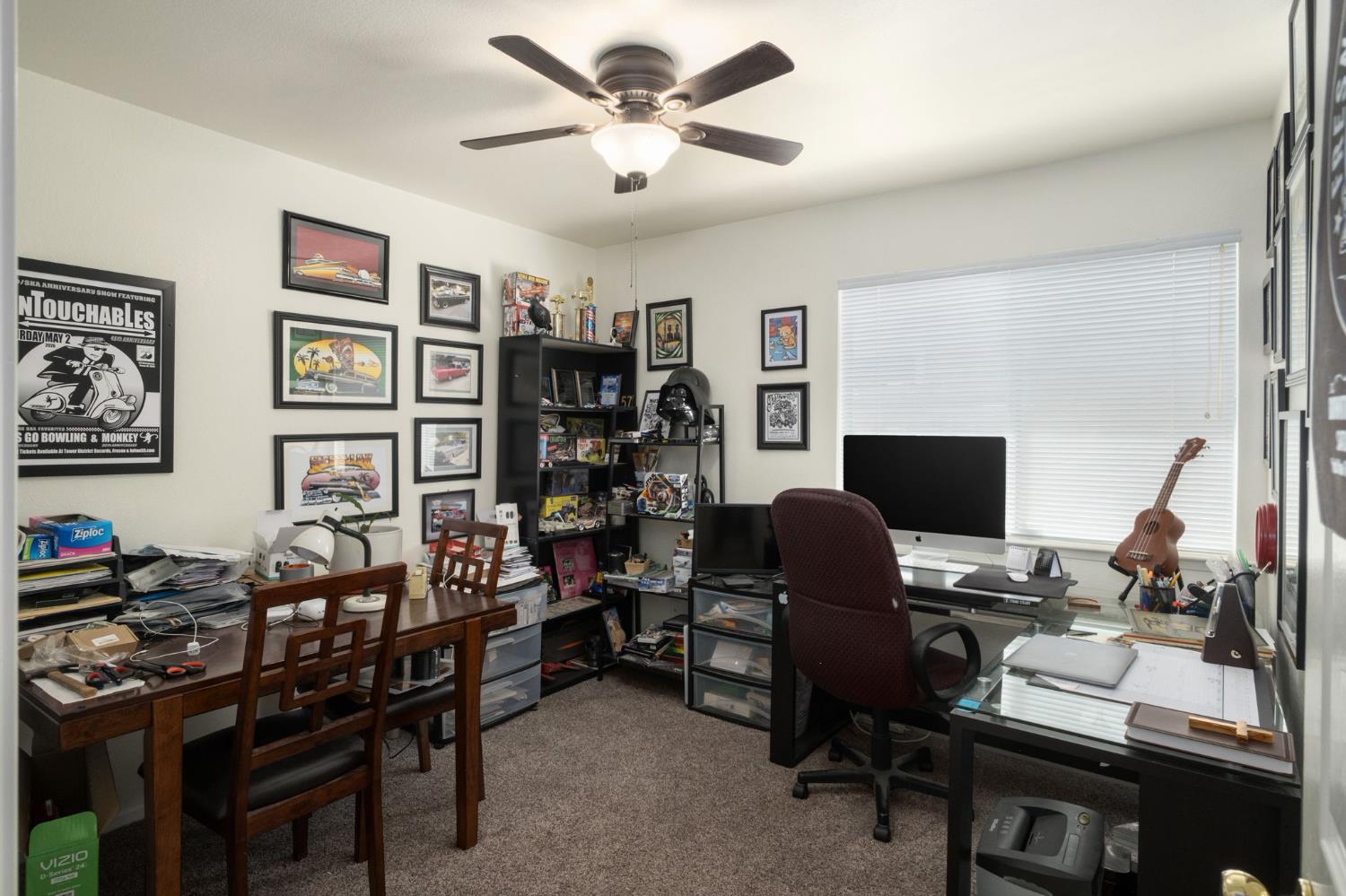 5682 W Sample Ave, Fresno, CA 93722