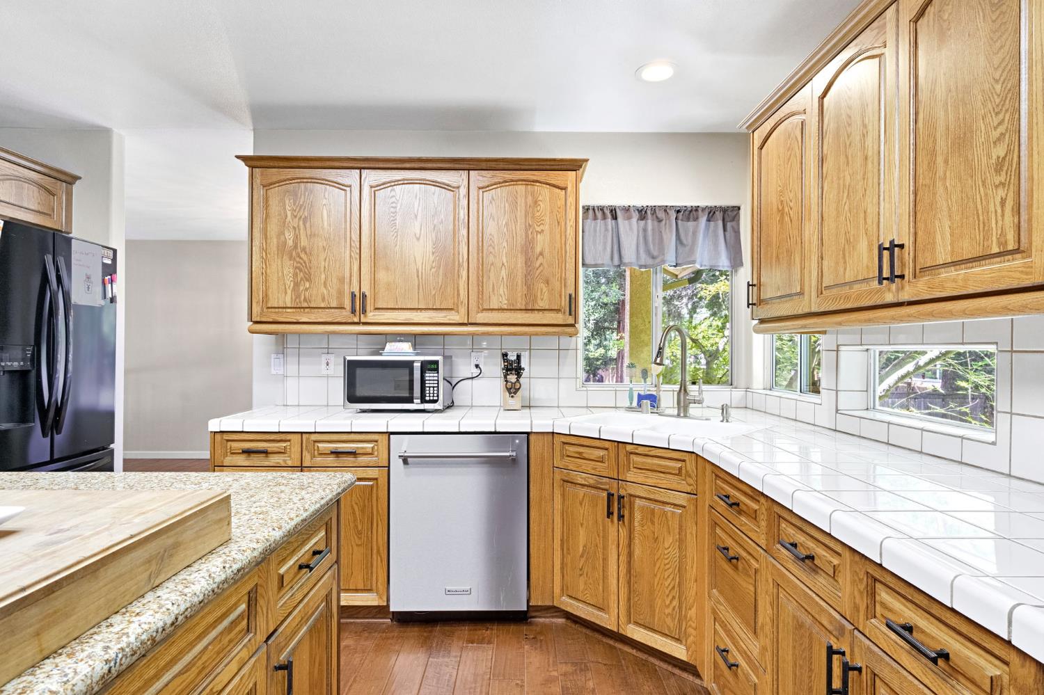 7208 N Antioch Ave, Fresno, CA 93722