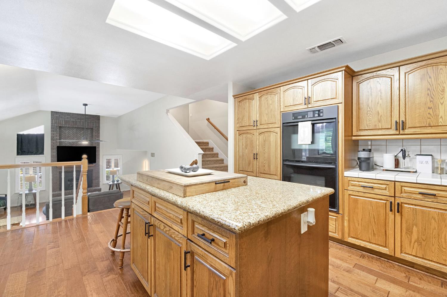 7208 N Antioch Ave, Fresno, CA 93722
