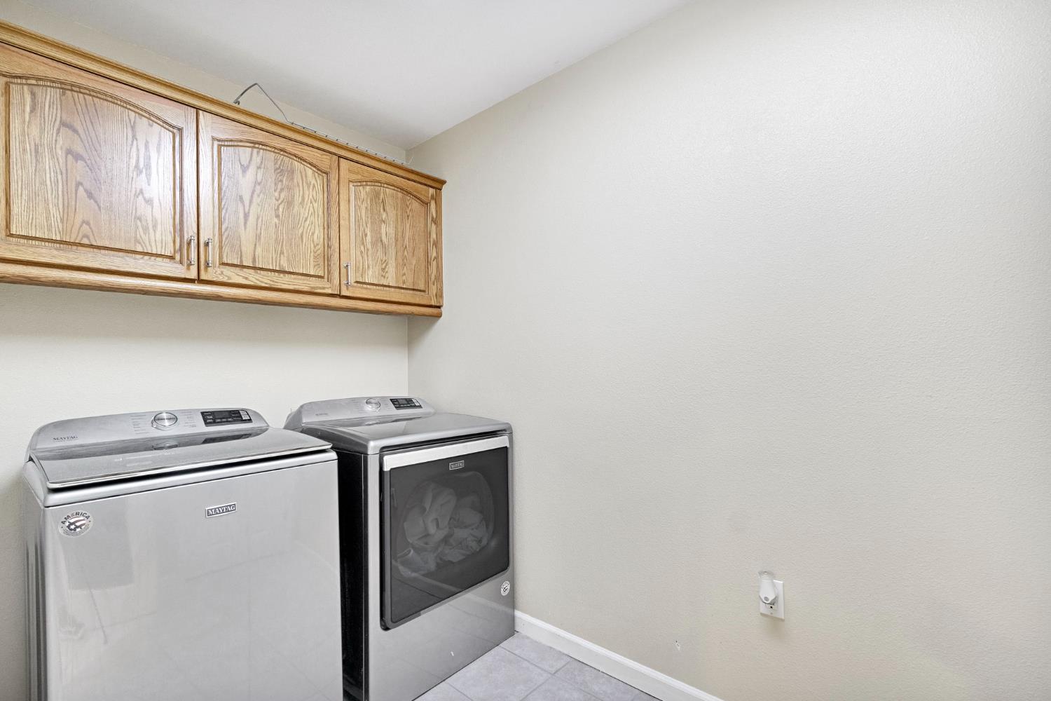 7208 N Antioch Ave, Fresno, CA 93722