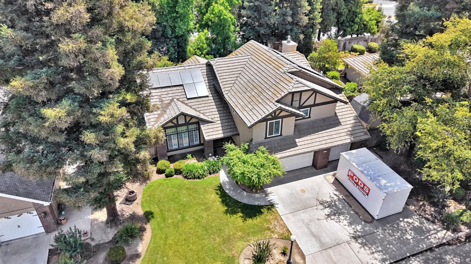 7208 N Antioch Ave, Fresno, CA 93722