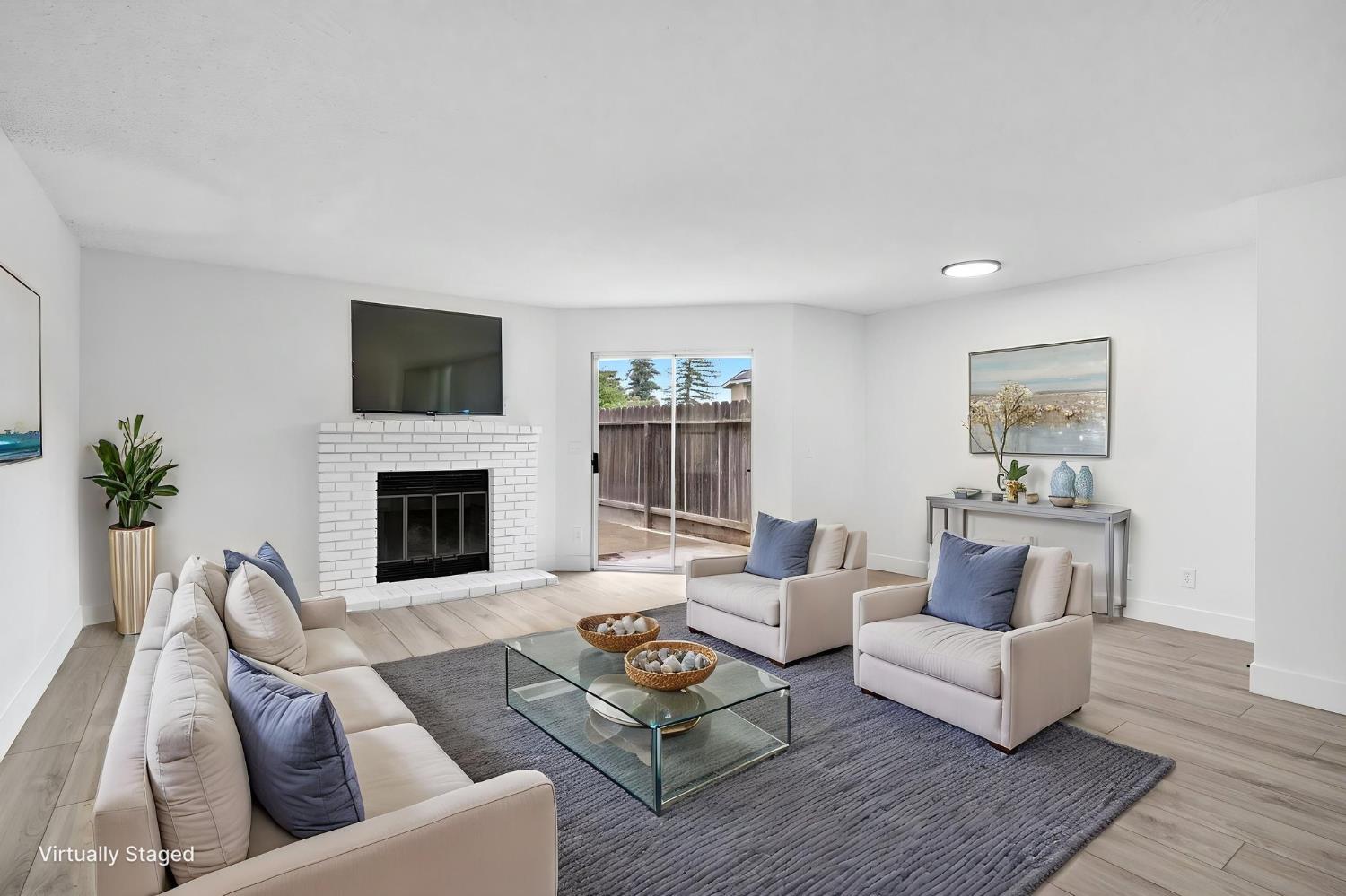 3622 W Terrace Ave, Fresno, CA 93722