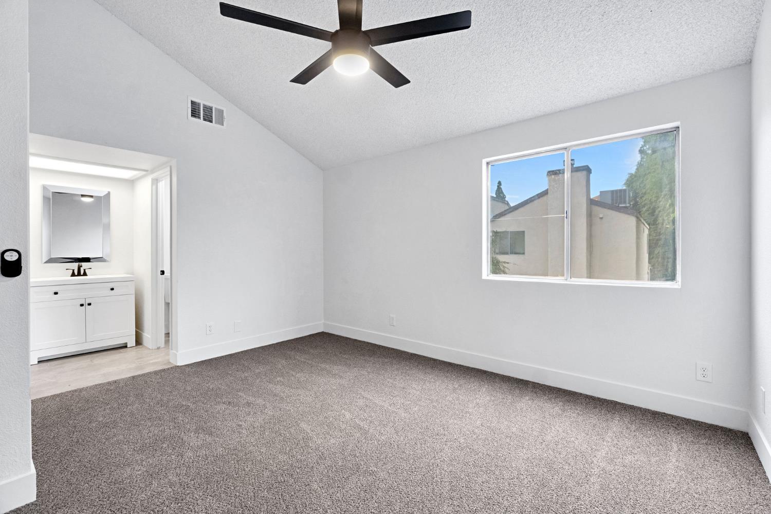 3622 W Terrace Ave, Fresno, CA 93722