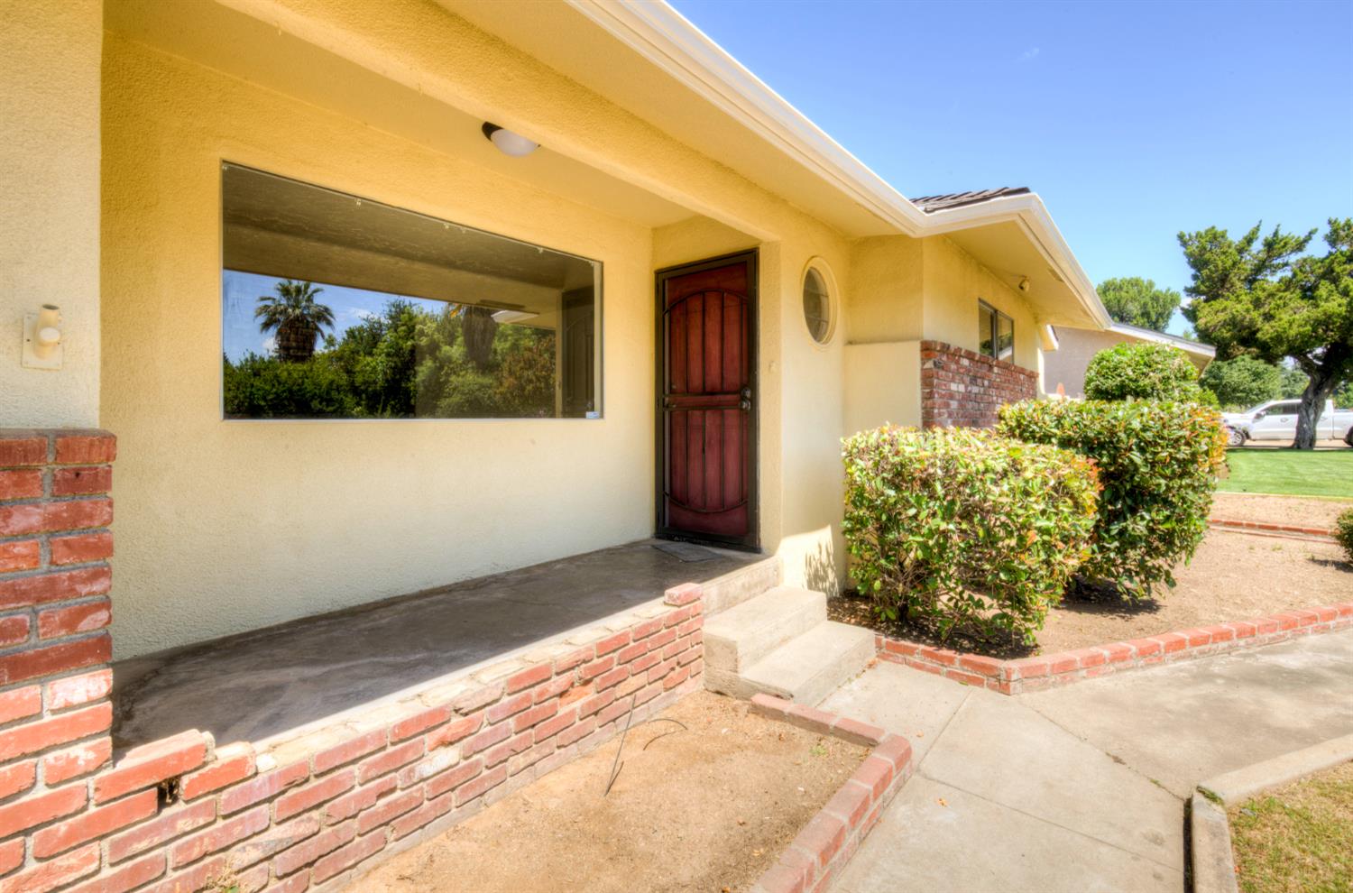 4709 N Palm Ave, Fresno, CA 93704