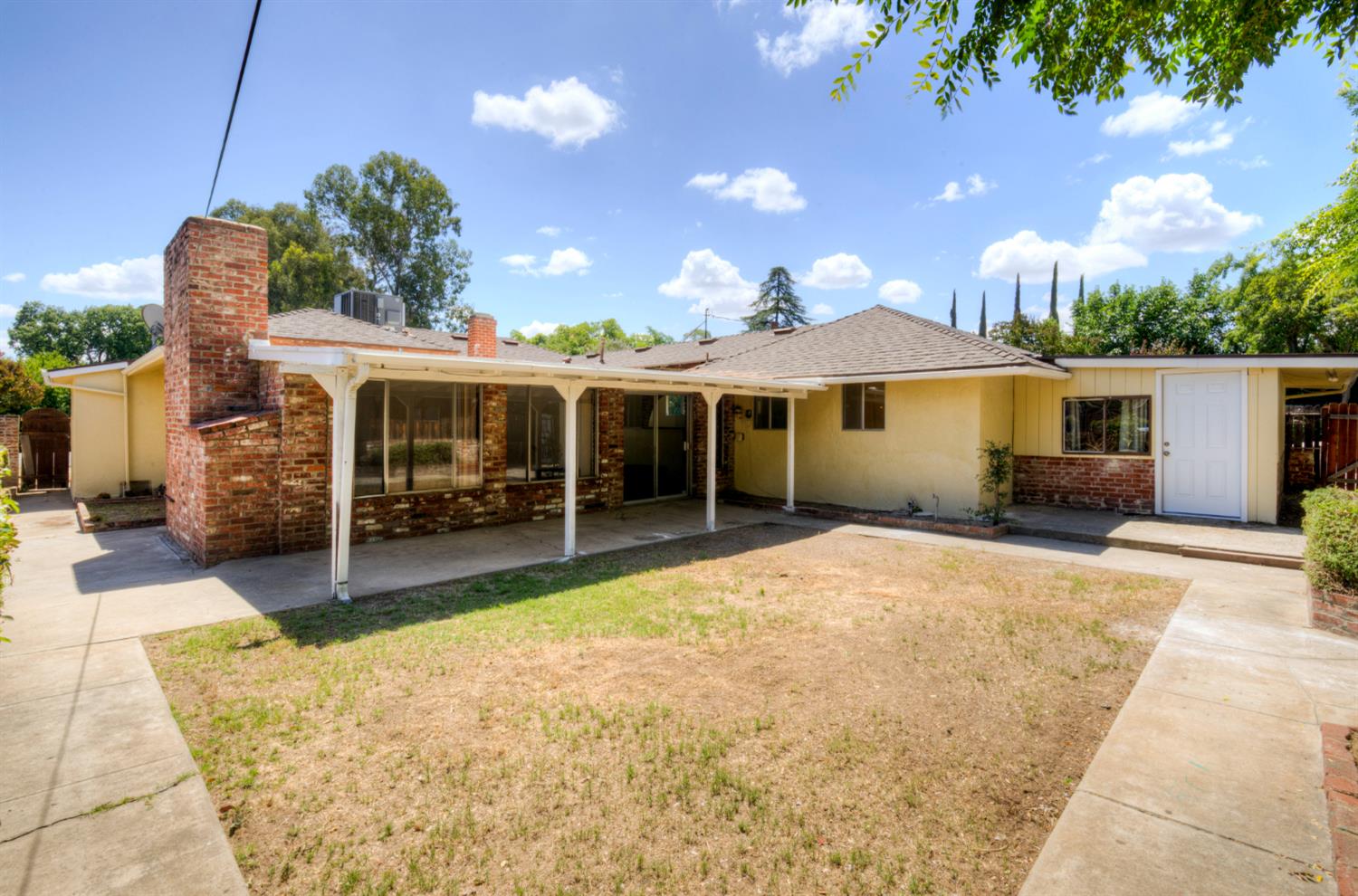 4709 N Palm Ave, Fresno, CA 93704