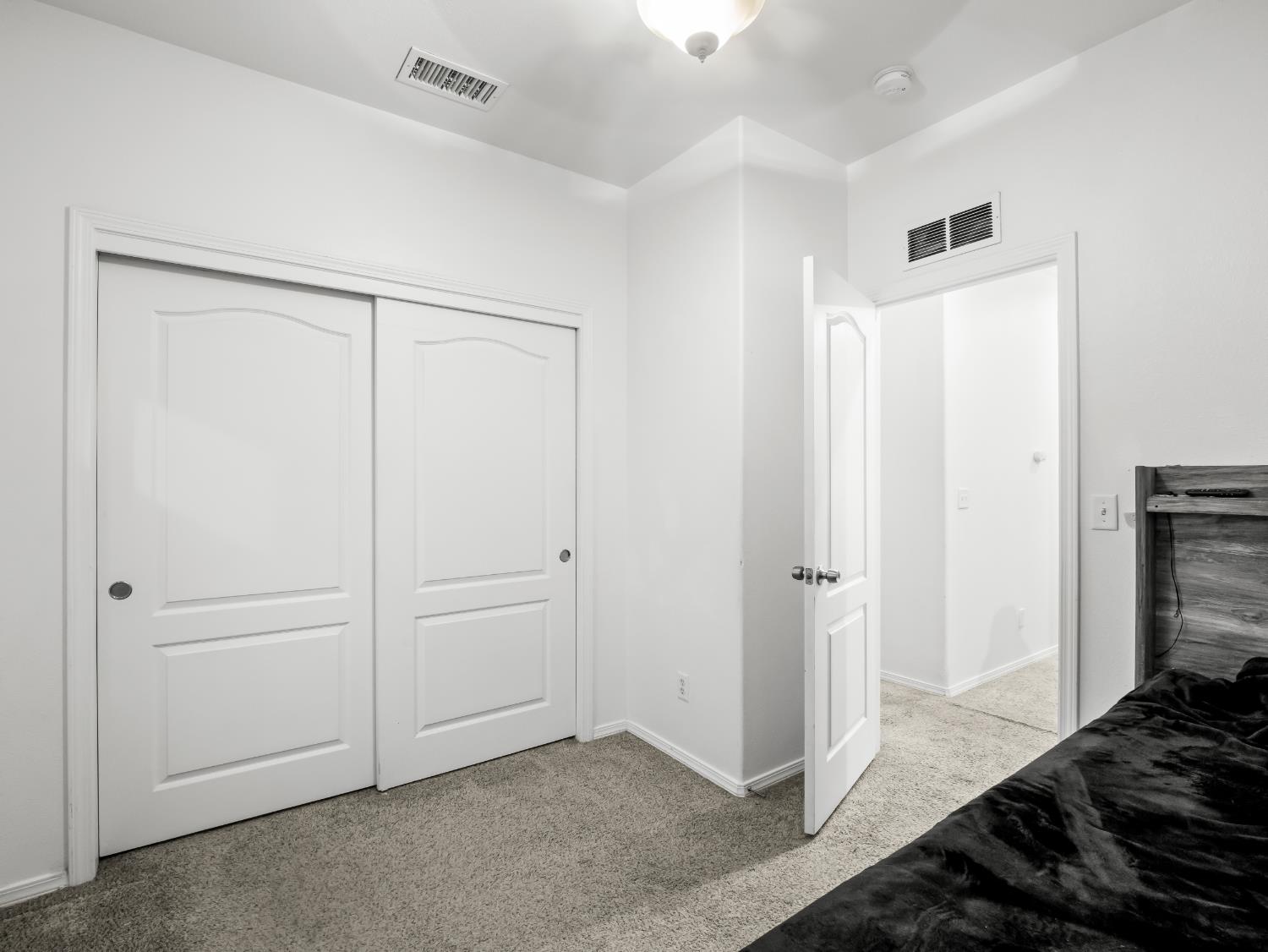 4056 W Pear Tree Ln, Fresno, CA 93722