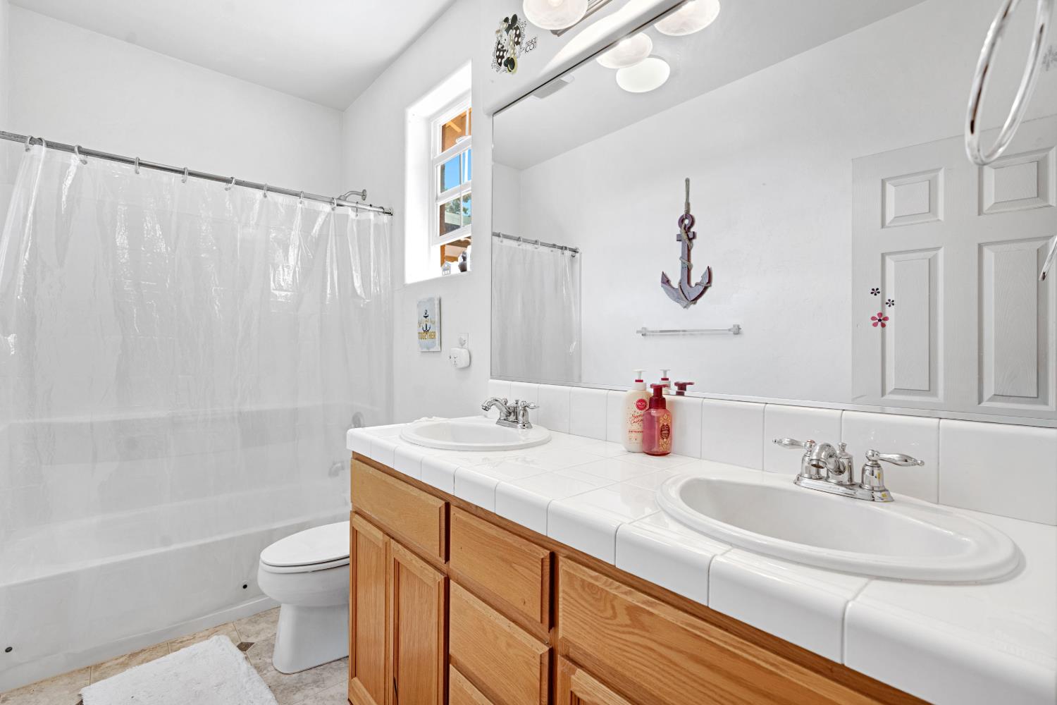 3248 N Applegate Ave, Fresno, CA 93737