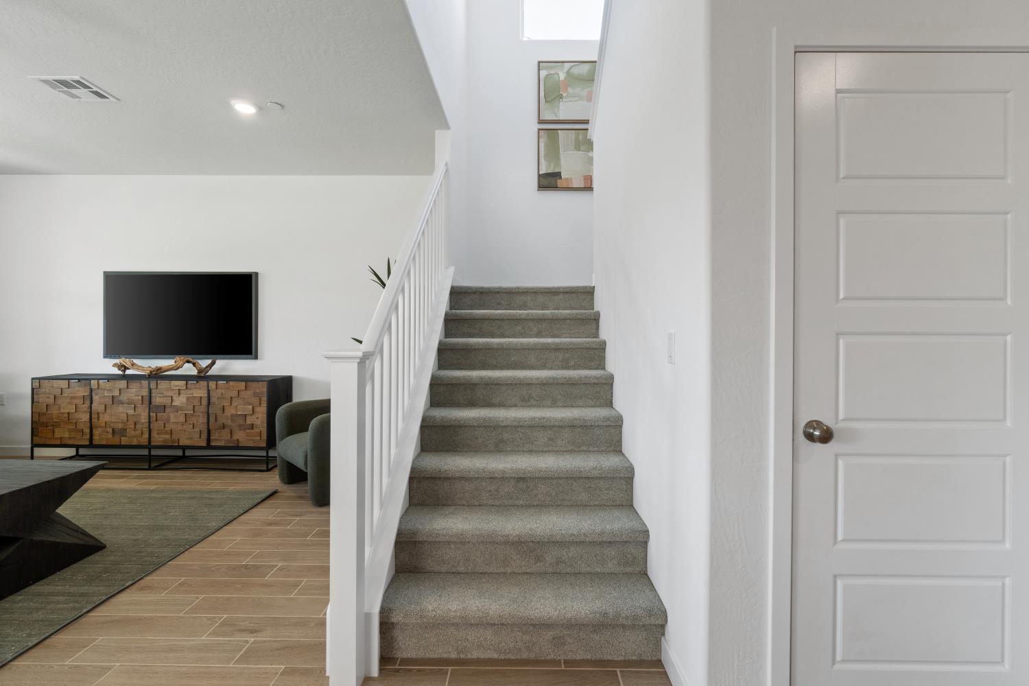 3423 N Mcarthur Ave, Fresno, CA 93727
