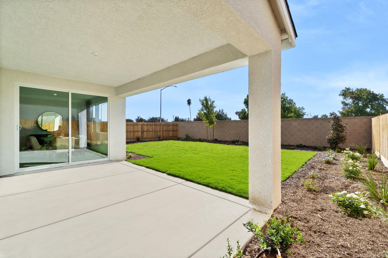 3423 N Mcarthur Ave, Fresno, CA 93727