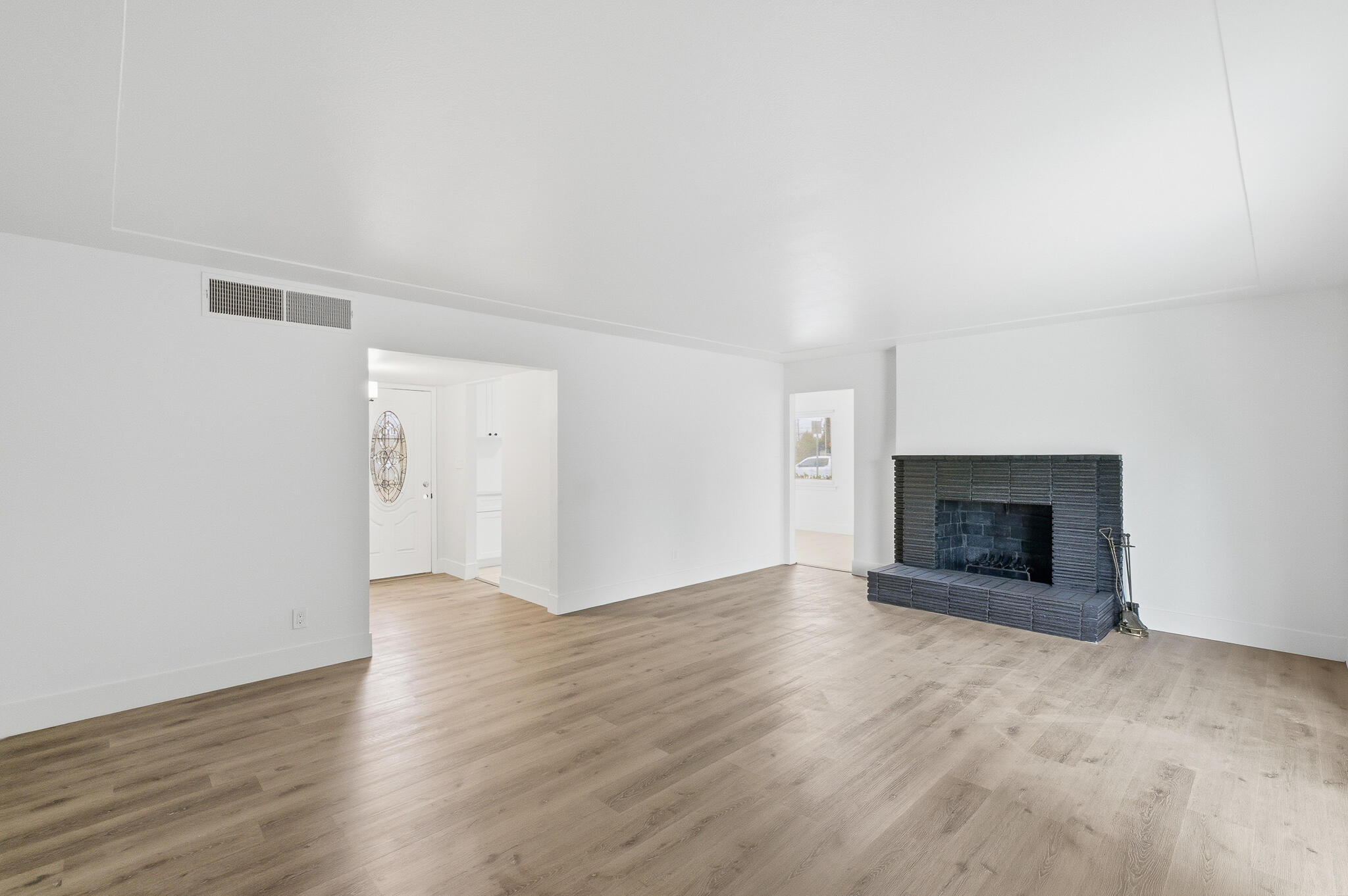 2746 N Cedar Ave, Fresno, CA 93703