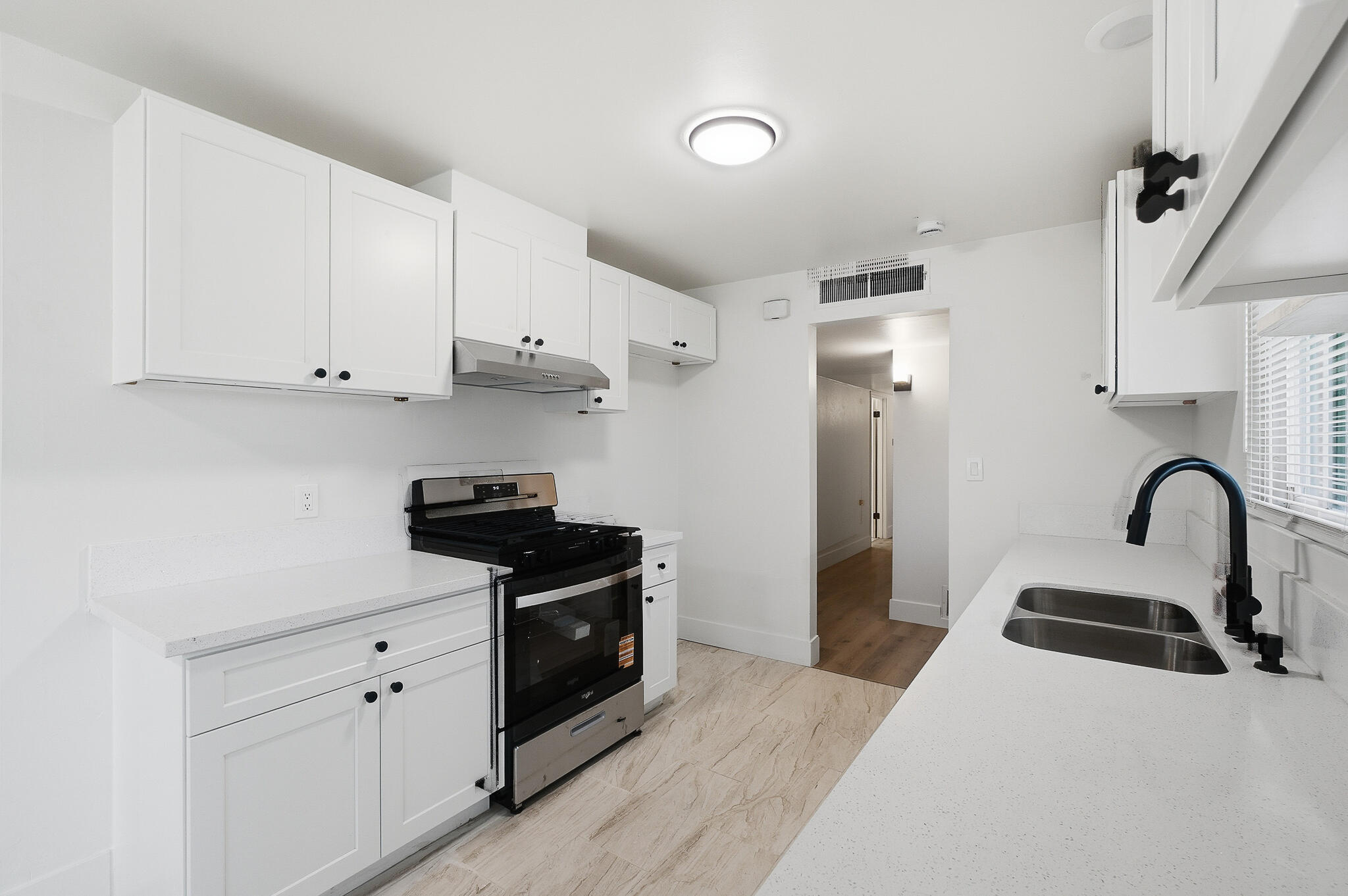 2746 N Cedar Ave, Fresno, CA 93703