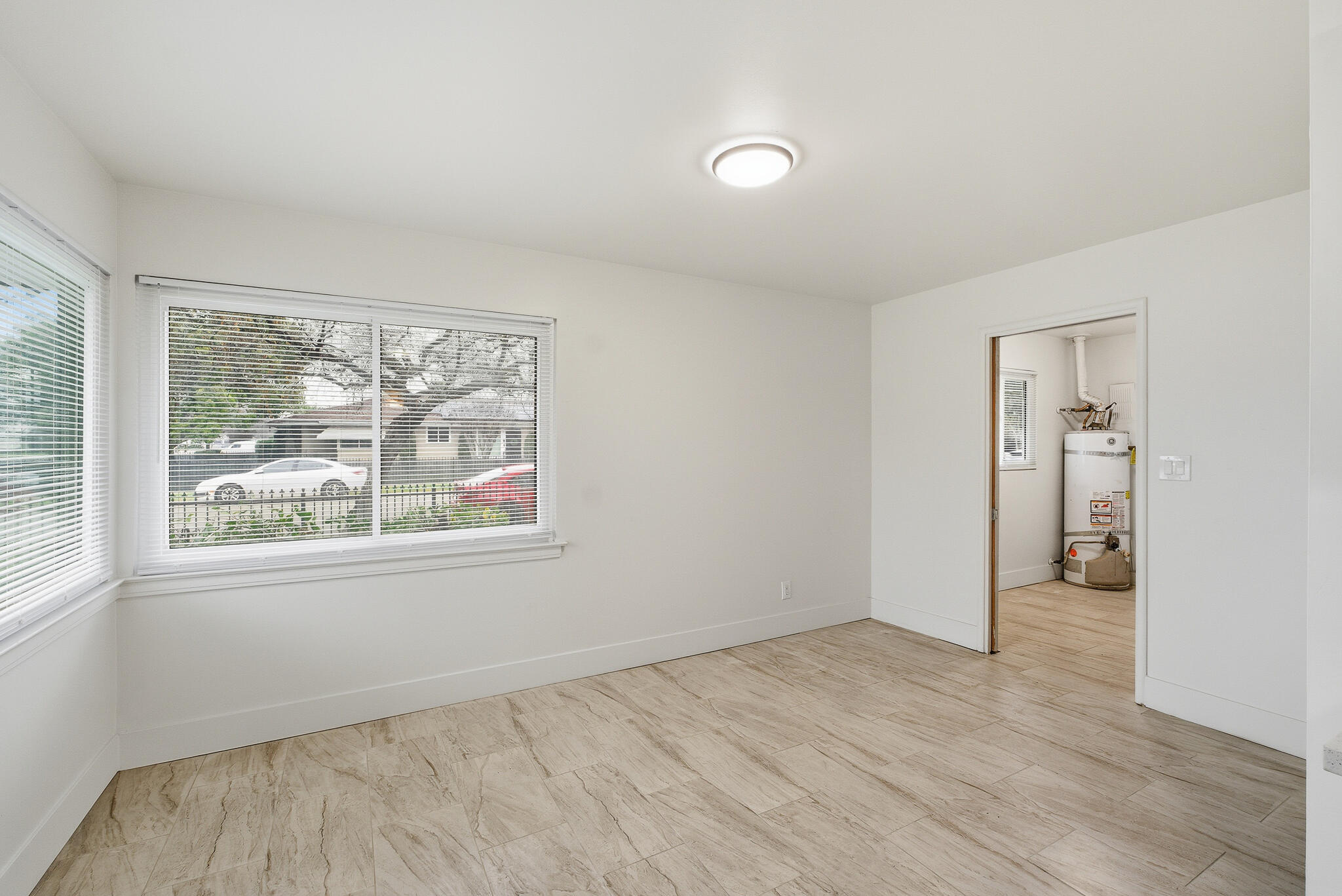 2746 N Cedar Ave, Fresno, CA 93703