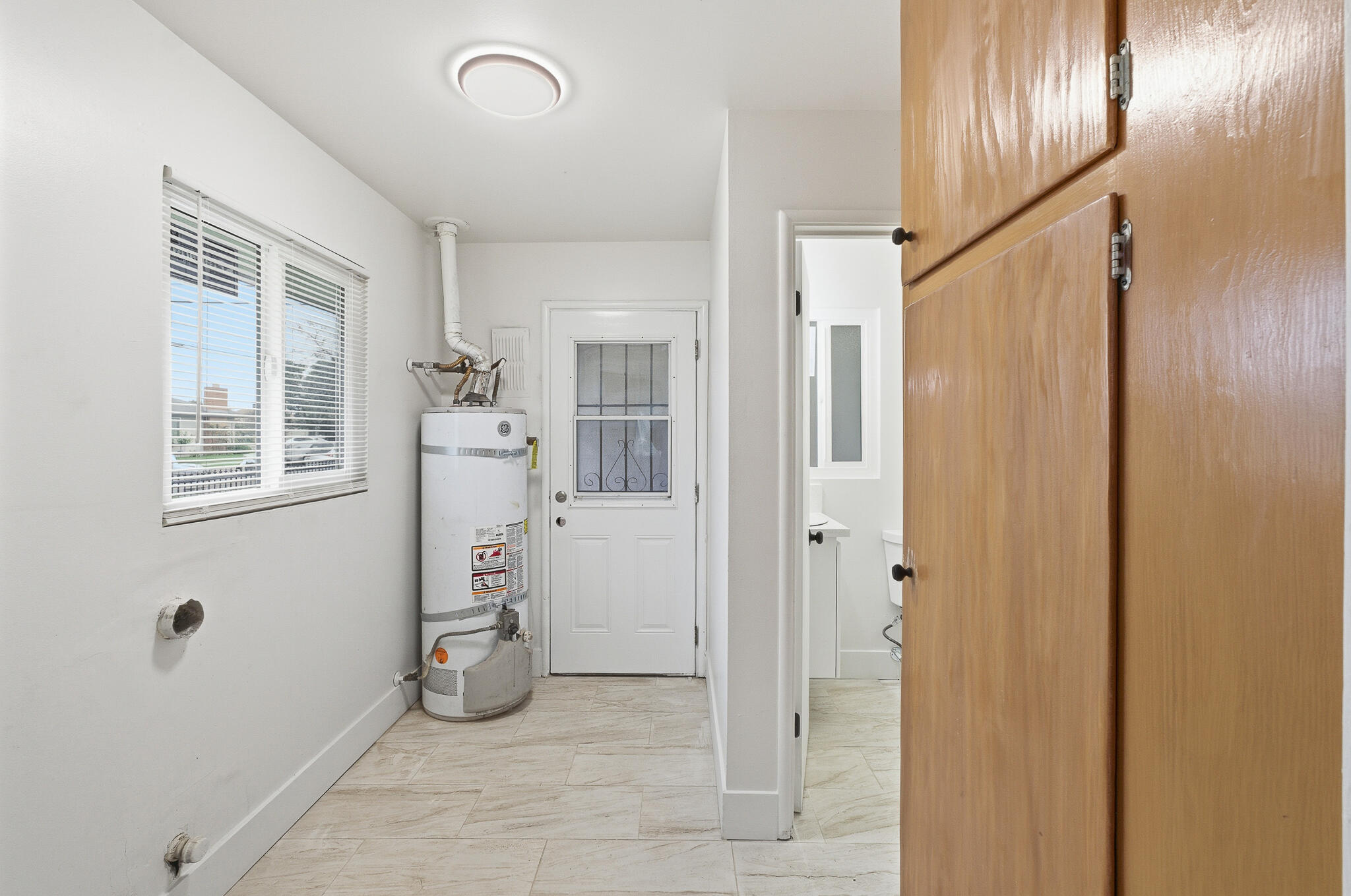 2746 N Cedar Ave, Fresno, CA 93703