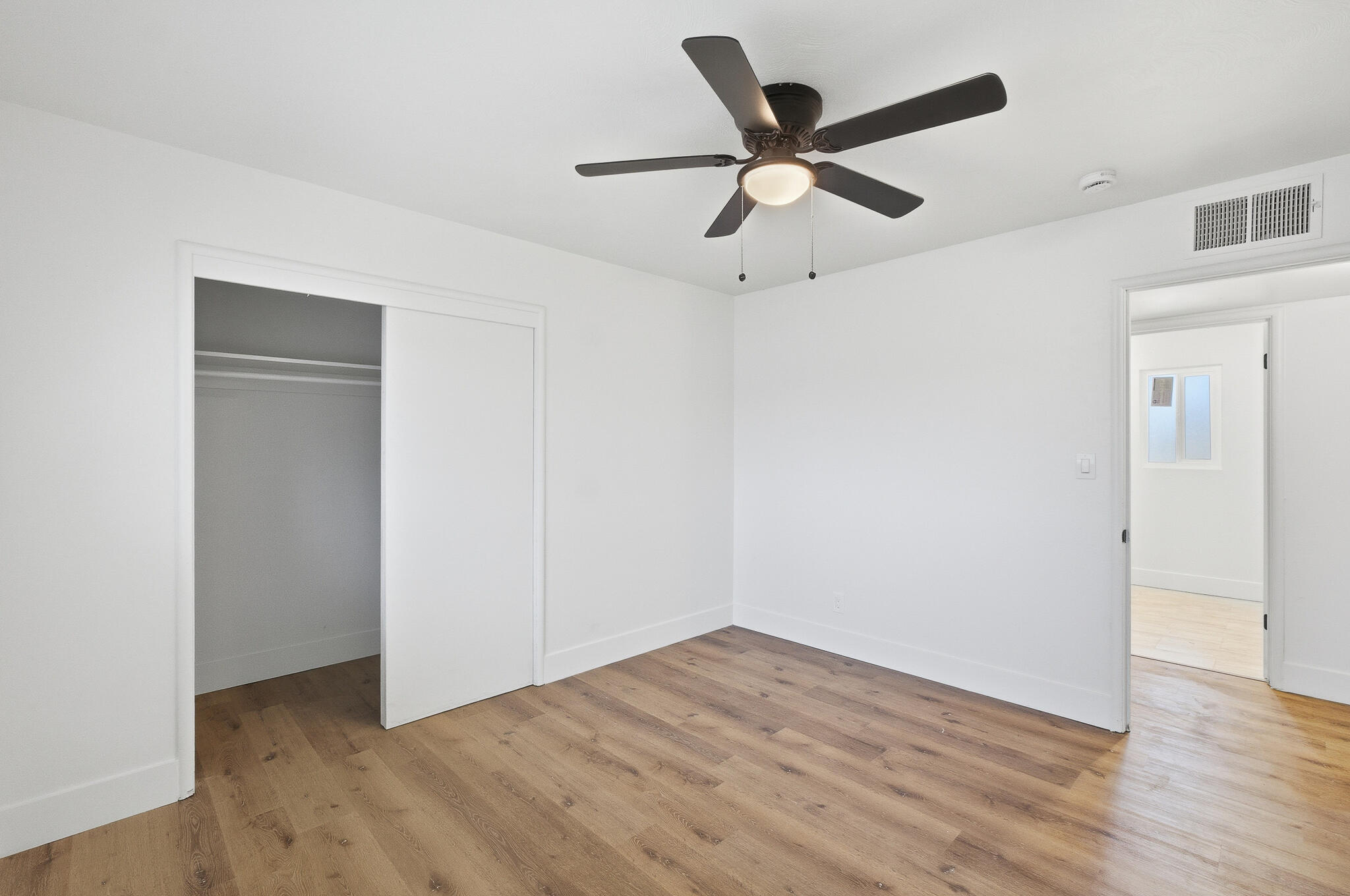 2746 N Cedar Ave, Fresno, CA 93703