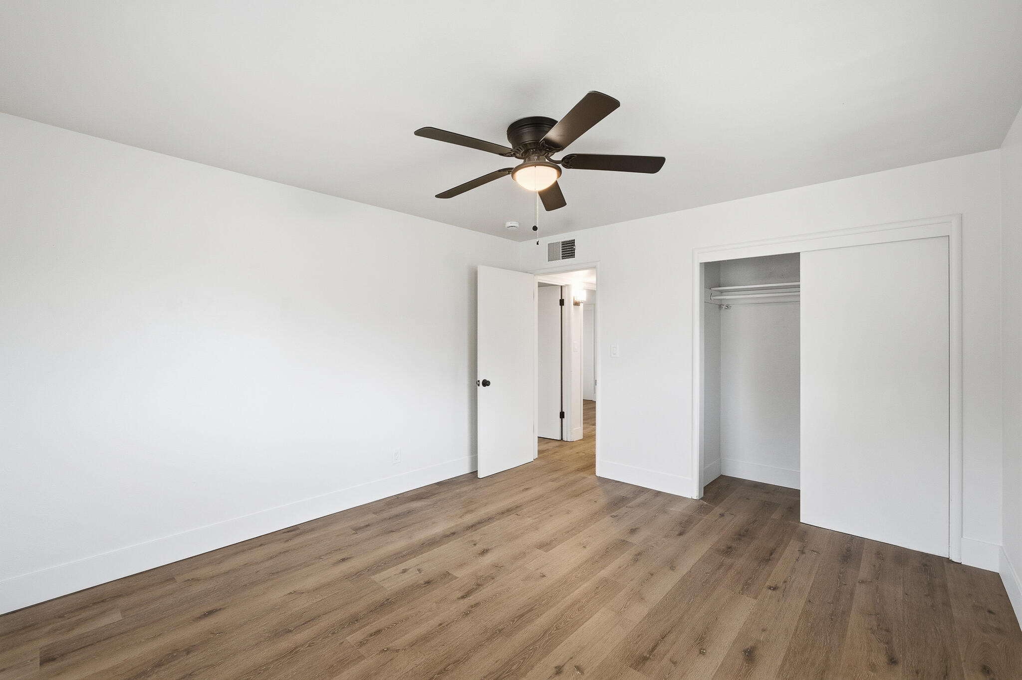 2746 N Cedar Ave, Fresno, CA 93703